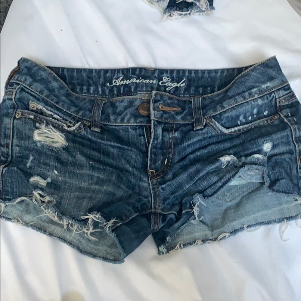 American eagle size 2 short shorts
